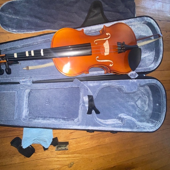 SKYLARK Model MV.007 Violin Case and Bow VINTAGE STUDENT INSTRUMENT. - Picture 14 of 17